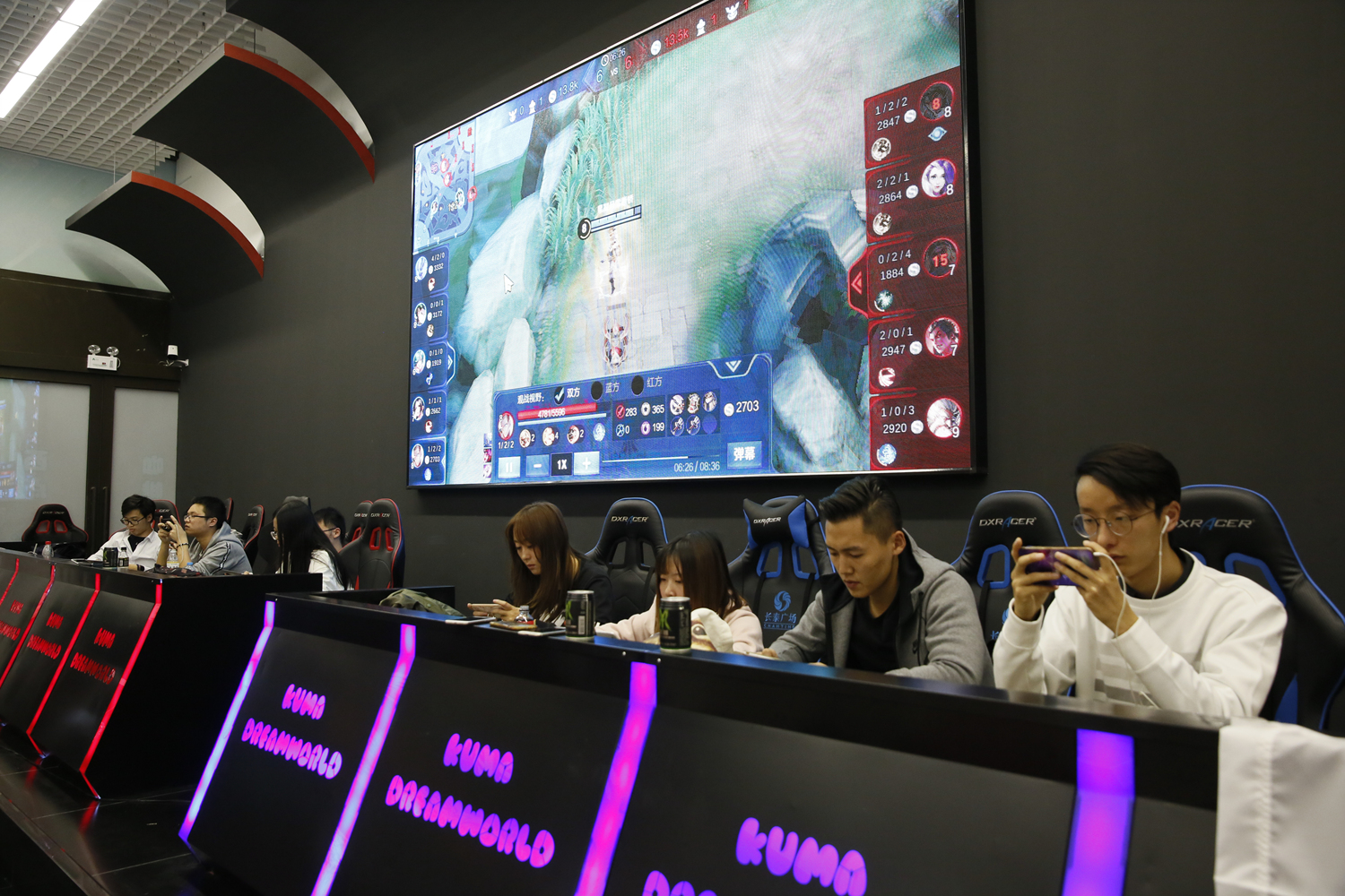 率先进入决赛！JDG赛后更博：比分3：0，只有我能征服我！